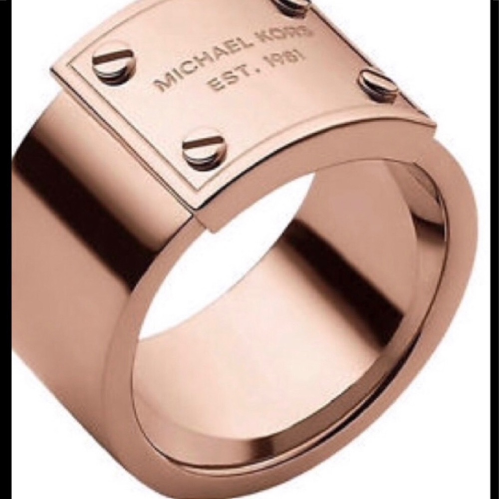 Designer Michael KORS Rose Gold Logo Band Ring size 7 NWOT